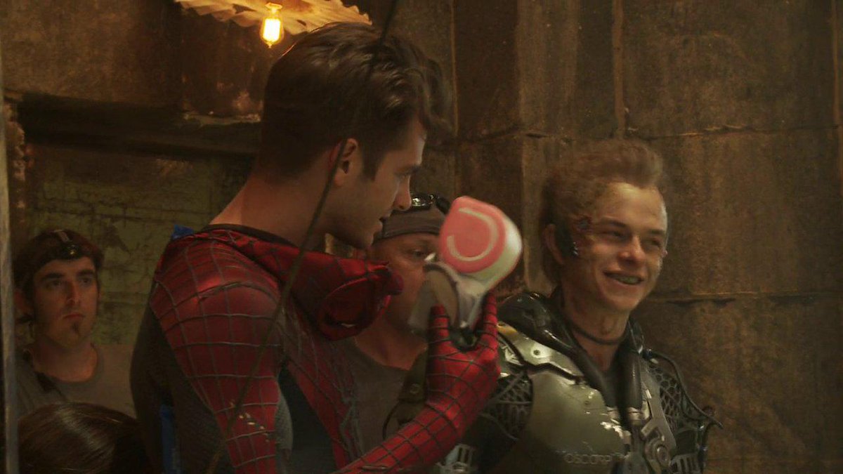 Peter___Parker_'s tweet photo. Me and @Harry__Osborn http://t.co/b97NK1EnQQ