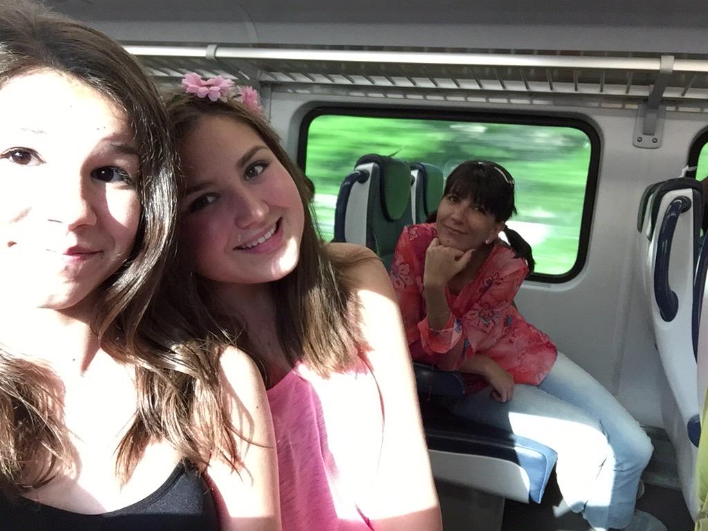 ourcorner1's tweet photo. Off to see @edsheeran with The Nadz! [ @_Nicole_84 @katnek1234 ] http://t.co/IJChTPQgOi