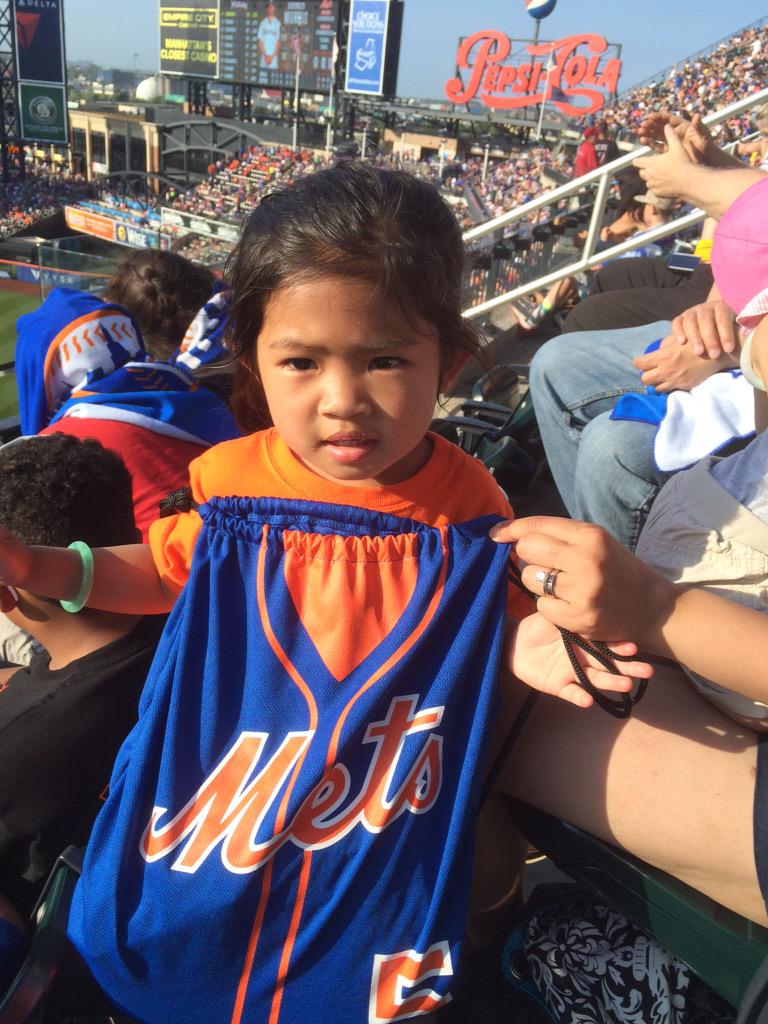 jimshek's tweet photo. Let's go Mets! #citivision http://t.co/REe4BhcsPS