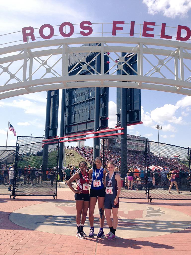 BethanyLipska's tweet image. Seniors 🏆❤️😈 #TrackState #PlayinSpokane
