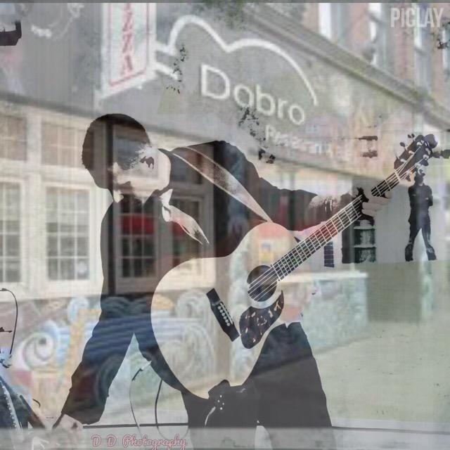 _ACB_Music's tweet photo. It may be cold and rainy but the boys and I are gonna be keeping the dobro stage nice and hot! #10pm #nocover #dobro http://t.co/Y6mZUbYZLU