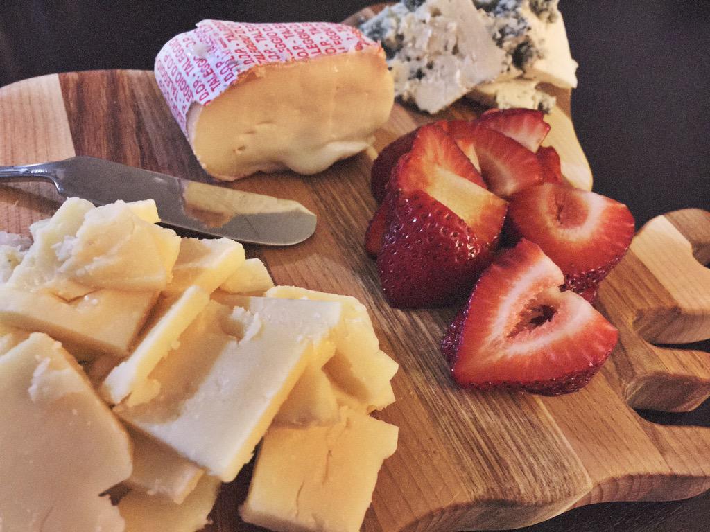 mattbbates's tweet image. Thanks @Heinens for all the delicious ingredients on this cheese board.