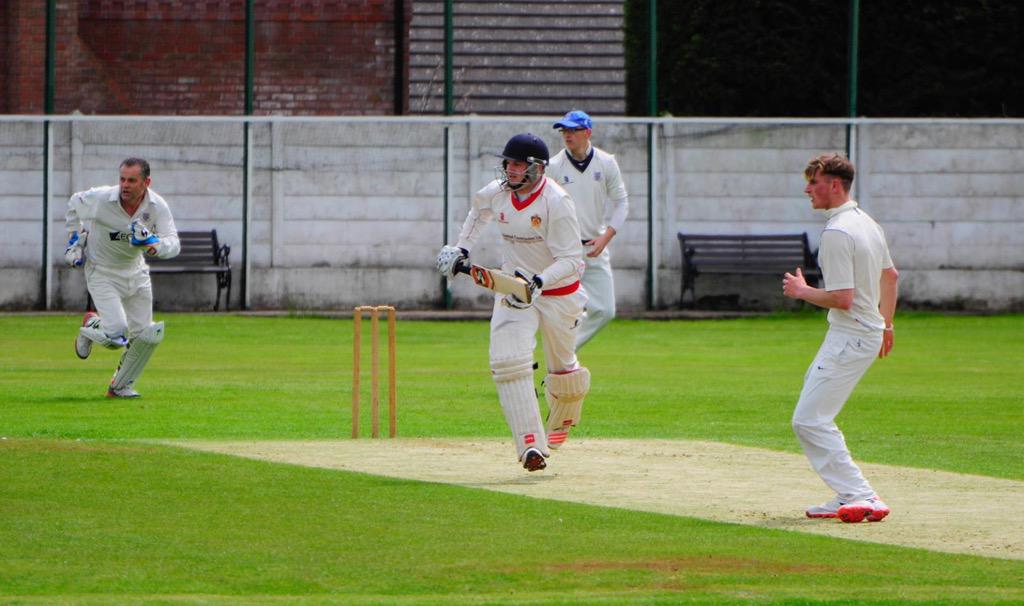 npremierleague's tweet photo. @barrowcricket v @StAnnesCC Saturday 30th May ......in colour #WeGetTheGameOn #GAMEDAY #NPCLSCORES http://t.co/rT50OixHhM