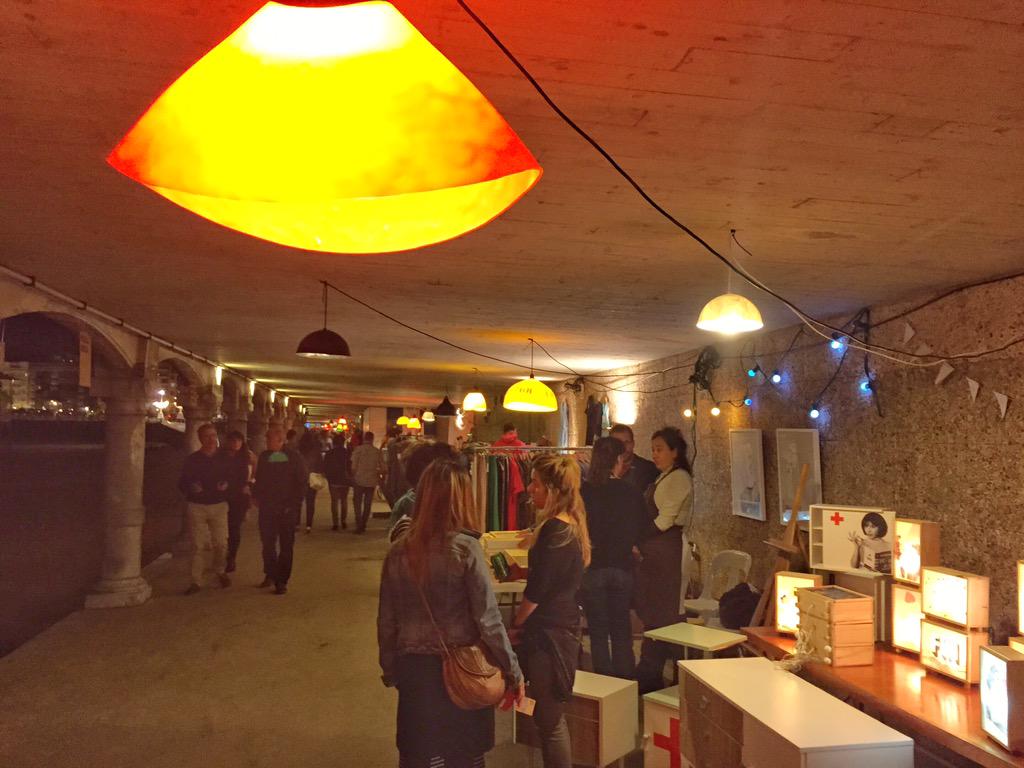 SistersCity's tweet photo. Las boyas lámpara de @AIBAstudio molan y mucho #KontxaGauMarket !! #Donostia #donostia2016 http://t.co/C8ugornYSw