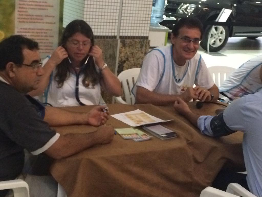 PrAndreHenrique's tweet photo. Feira de saúde em imperatriz http://t.co/P5ZKDwJJ5x
