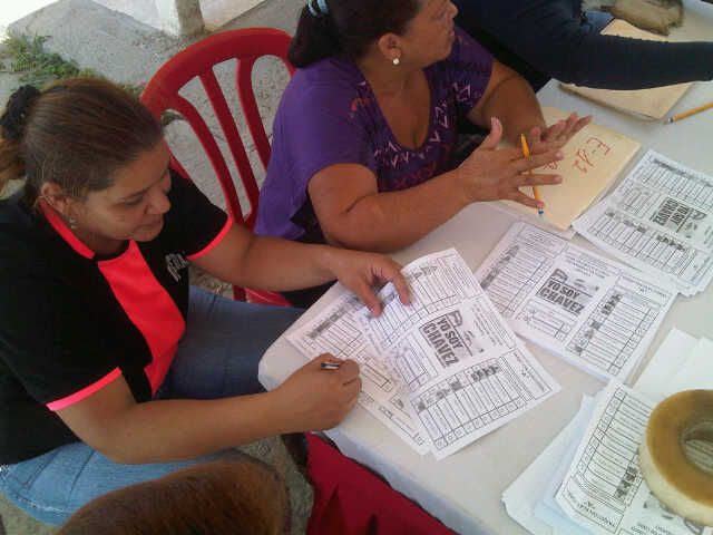 OPCPLAZA's tweet photo. Elecciones para Renovación de Consejo Comunal Rosa Mística http://t.co/mqleshwRrY