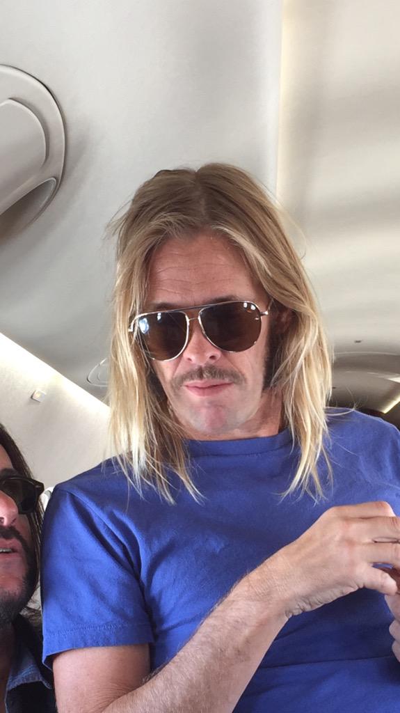 Taylor Hawkins Hair tweet media