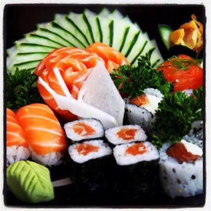 Live_Sushi's tweet photo. Vem pro Live! 30858548 - Av Getulio Vargas 561 http://t.co/yQwFQDnv95
