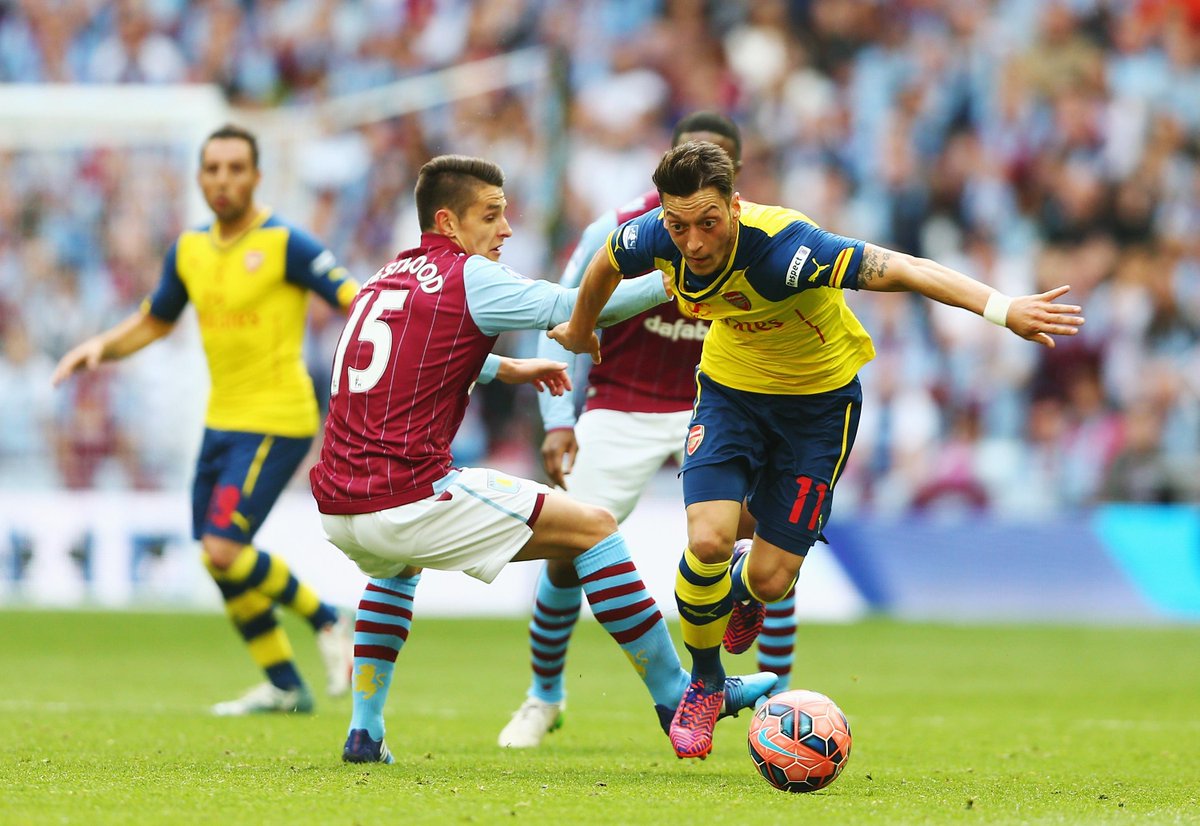Arsenal's tweet photo. RETWEET if @MesutOzil1088 was your #FACupFinal man of the match #WeAreArsenal http://t.co/IimNkJI3Qt