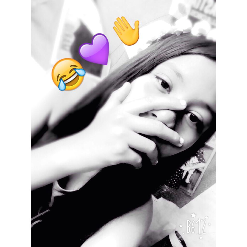 Victoria Villagomez ( VictoriaMB5513) Twitter