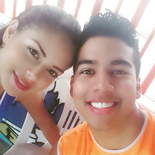 combate_ecurts's tweet photo. Los mejores amigos
@YeslyCombate y @RonaldMCombate 
@YeslyCombateFC @fanronaldRTS @YeslyFanaticas @FlawlessRonalds http://t.co/AsXoS7z8tA