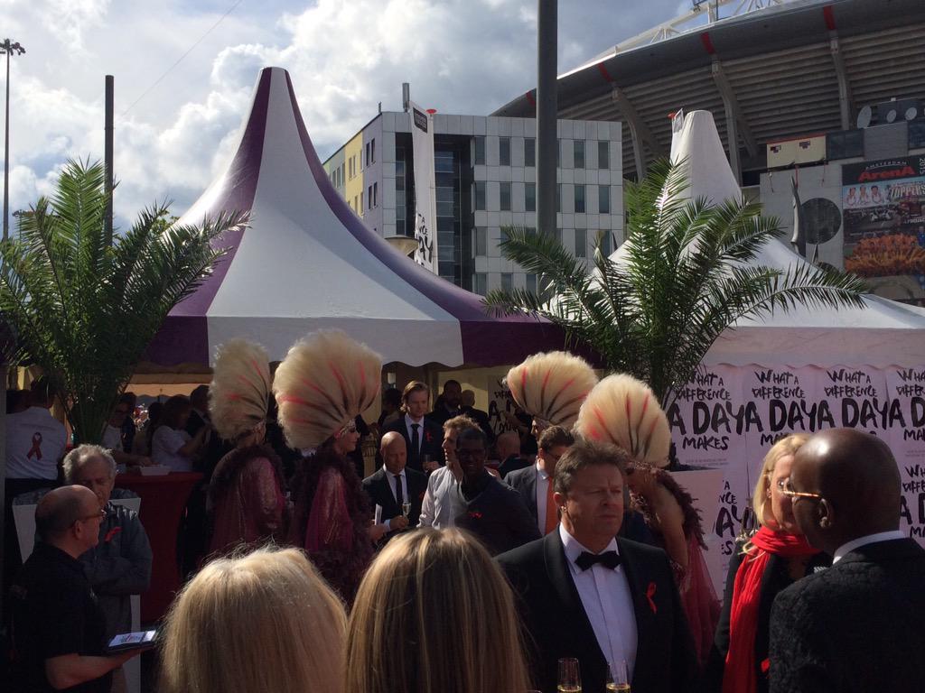RalfKnegtmans's tweet photo. Wat n fantastisch gala was t weer @HetAdamDiner 2015! Zo genoten! #DeVroedtenThierry #talent http://t.co/tZCaM1cKQt