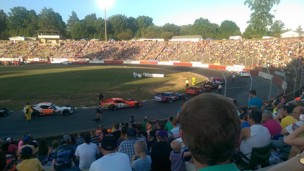 mobilityplus27's tweet photo. Ready to watch some cool racing at Bowman Gray http://t.co/4vBxEevJZi