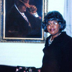 WutangFans4Life's tweet photo. #HappyBirthday #NotoriousBIG #LiveBIG - #BiggieSmalls Mix >> http://t.co/46zk28jalE http://t.co/um3cfk2LsW