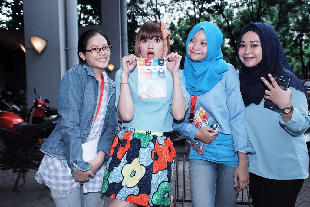 ccit_expo's tweet photo. Tim promosi with supported actris http://t.co/6HicPynr1R