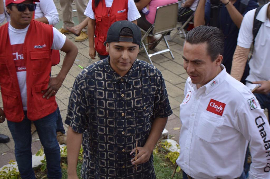 ChavaRizo's tweet photo. Estoy seguro que juntos vamos a consolidar sus sueños, vamos a otorgar créditos a la palabra para abrir un negocio. http://t.co/irzmpNuD8M