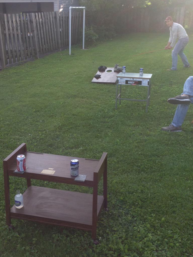 BeNiceSaturday's tweet image. Since @Leviticus46 broke all of our big tables, we had to improvise on #BeNiceSaturday. #SniperSaturday