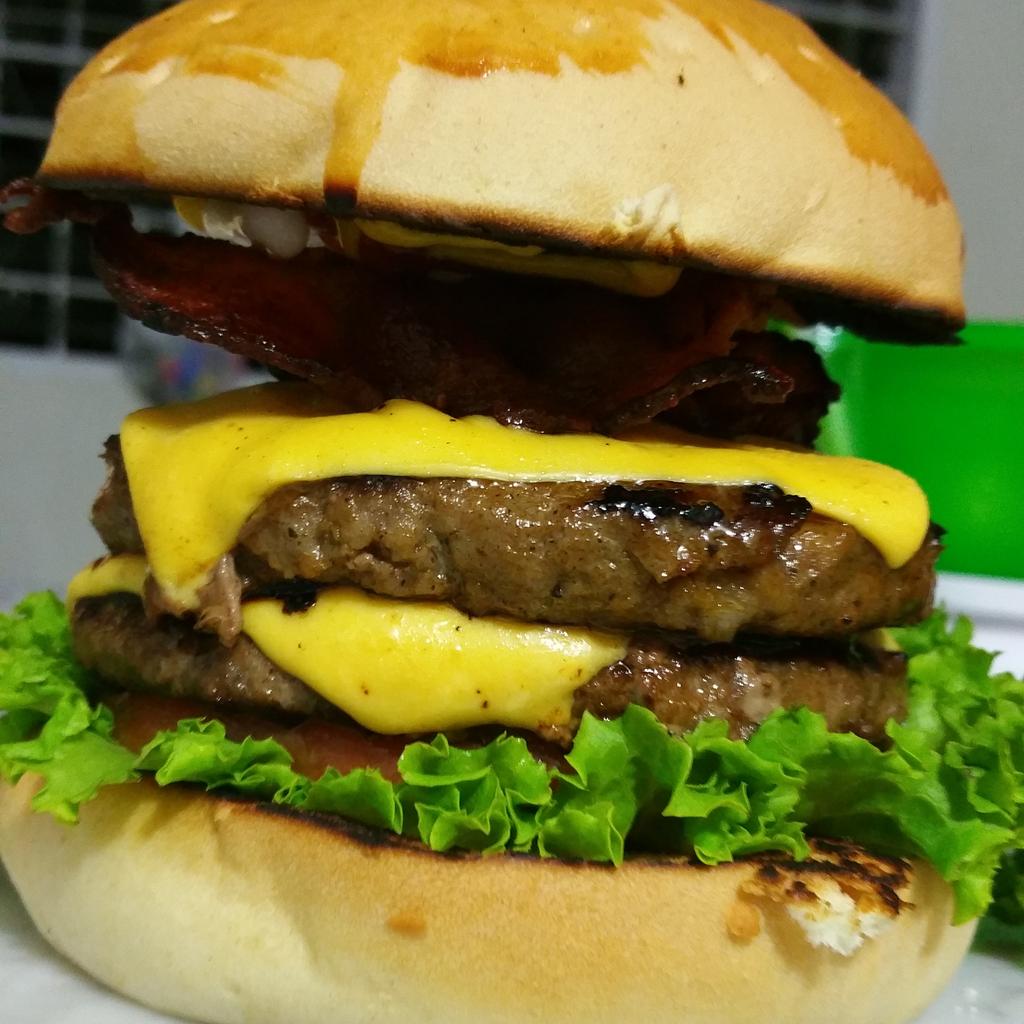 BigBites_co's tweet photo. De cerca se ve más deliciosa! http://t.co/jjM4fqVltG