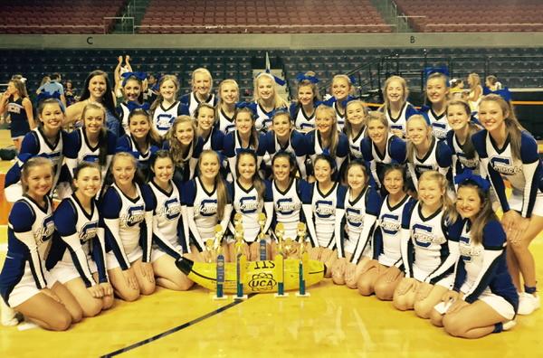 DeanaFreeman04's tweet photo. Champions- inside and out! #chelseaspirit http://t.co/XapQRZuocu