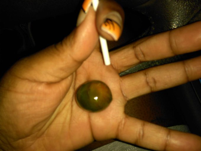 DAMN. I SUCK THE CANDY RIGHT OFF THE STICK. IM SCARED OF MYSELF 😨😱💦 http://t.co/So5T6UkW58<a href="/tag/bones"class="tags"><span>#bones</span></a><a href="/tag/halloween"class="tags"><span>#halloween</span></a><a href="/tag/jimmybones"class="tags"><span>#jimmybones</span></a>