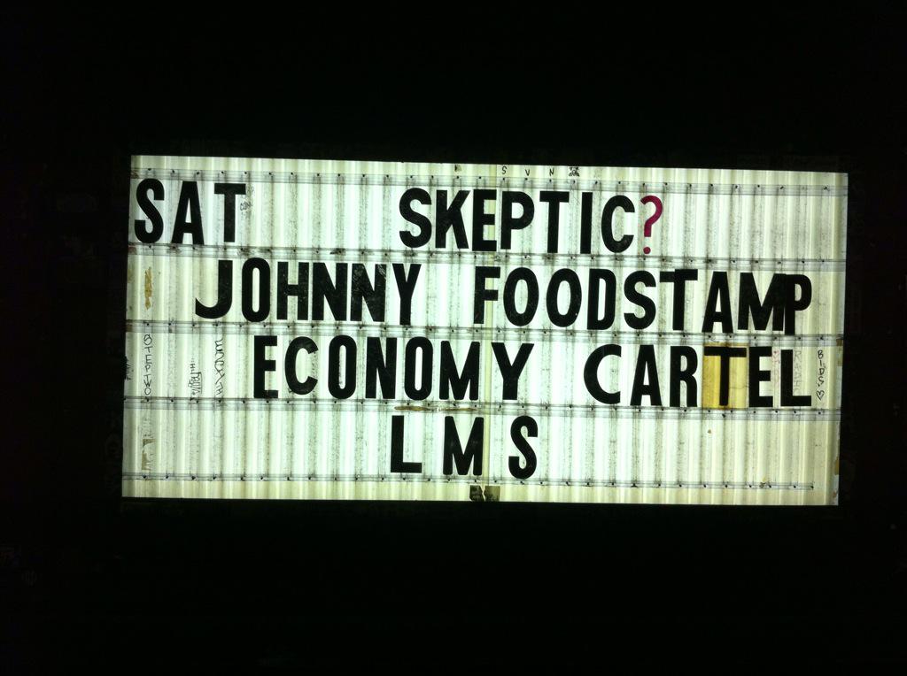 LMSpunk's tweet image. At @thenickrocks, ready for an epic night of #PunkRock awesomeness! If you're not coming here, change your mind!