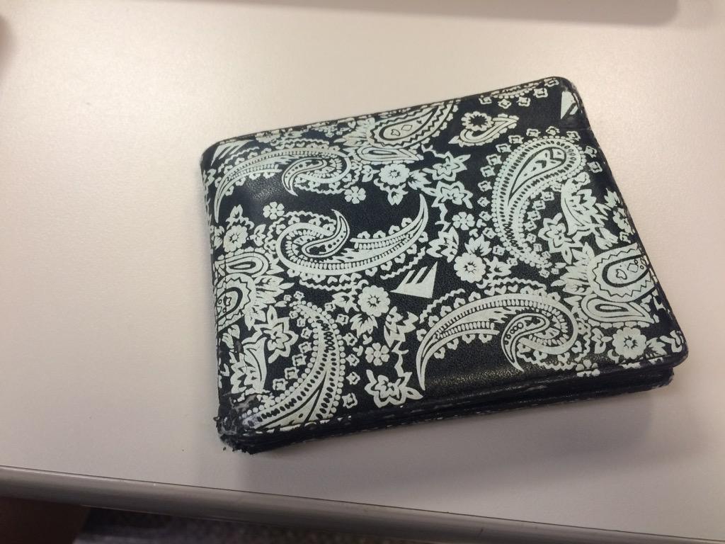 SamanthaRHeckel's tweet image. Production assistant @seth_klersy needs your opinion. Does his wallet look like a girls wallet? #wknd27 #seriousissue
