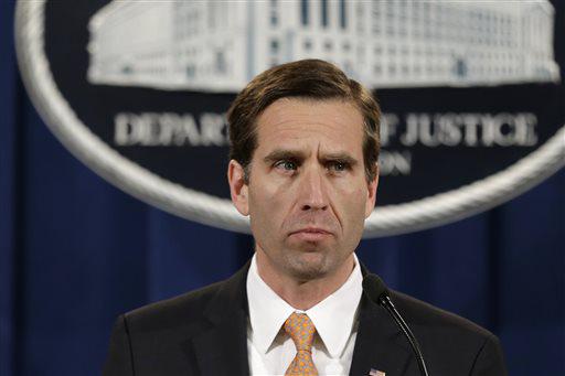 WAVY_News's tweet photo. BREAKING NEWS: Biden announces death of son, Beau, of brain cancer http://t.co/Ut8y8NBoKe http://t.co/oASpc0hxwz
