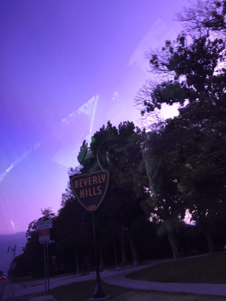 troyesivan's tweet image. Omg no filter my uber driver just has dope tints on his windows !!