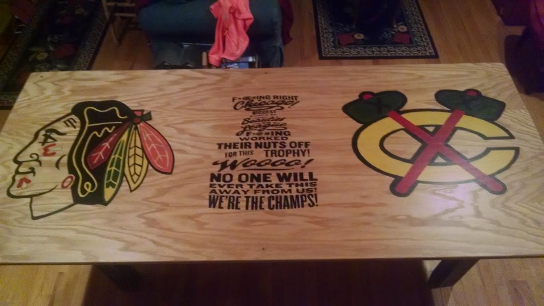 cbjoy36's tweet photo. Custom made Blackhawks beer pong table @NHLBlackhawks @coreycrowder #Game7 http://t.co/siMgyW2a7E