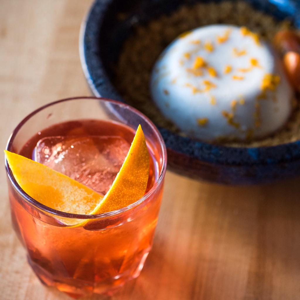 RyanRobles's tweet photo. So love @lolo_restaurant in support of #negroniweek &amp; their chosen charity SF-Marin Food Bank #negroni #sf http://t.co/1cTdHkZ8Cc