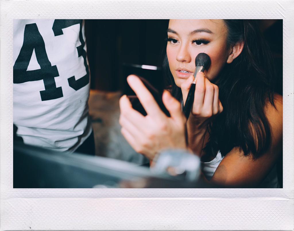agnezmo's tweet photo. backstage #AGNEZMO http://t.co/bJSIPy1Jl8