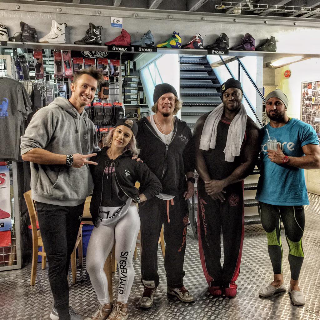 gymversus's tweet image. Familiar faces at @physiquewarehse early Sunday morning @MarcBfitness @shakeofdoom @GeorgiaHussein @spearmanchris 👊🏽