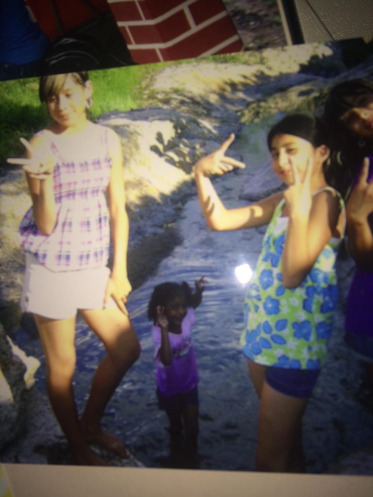 jasmin_dls's tweet photo. A throwback of @_whygeee3 and I in mex ๐ #backin09 http://t.co/QWCbdLGaq6