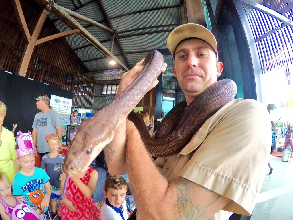 AdventureMumma's tweet photo. Check out the @CairnsGBR @Queensland #ecofiesta market day #coolvibes #ecoweek @ecoweekaustralia http://t.co/PEWQyjxtKV