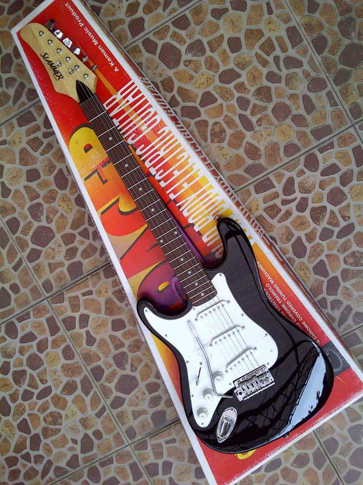 Slammer guitar left handed mau ? ? !!
MINAT GUYS PM 
HUB: 083898526073 PIN:7D2EDB17
