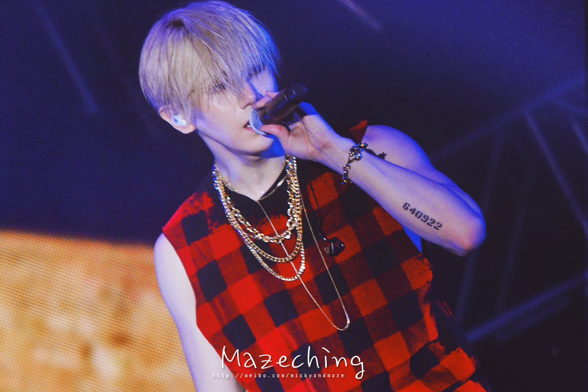 mazeching814's tweet photo. 【20150530】 #beautifulshowinhongkong #junhyung #giwang #Hyunseung not remove the logo ~ cr: mazeching http://t.co/EGIRXOmhzB