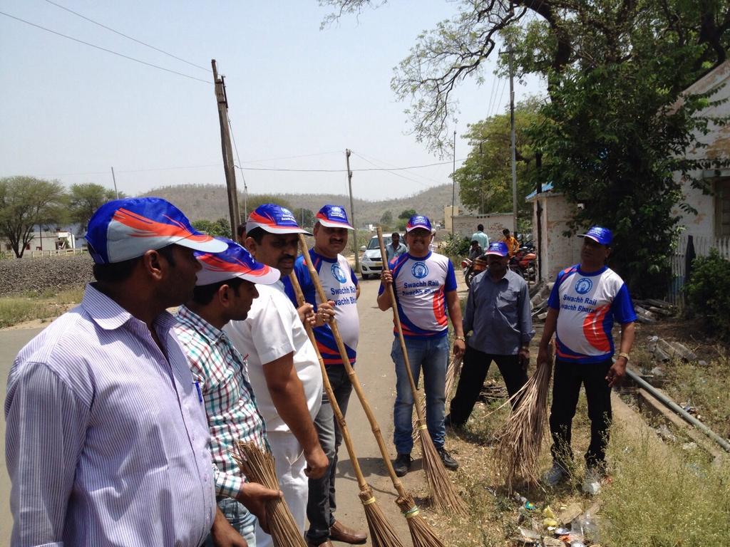 CPRO SECR tweet media