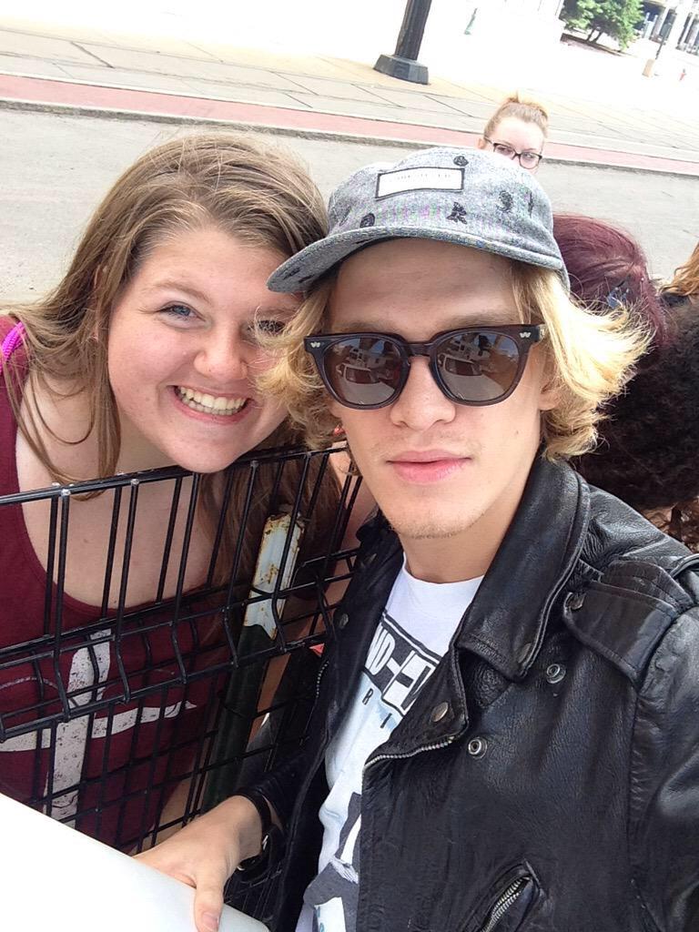 SimpsonGoals's tweet image. . @codysmyownnerd