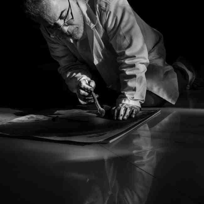Qatar_Museums's tweet photo. #IsmailAzzam displays his work at #QatarMuseums Gallery #Katara ⬇️

http://t.co/Ky2r7U0AAc
#Doha #Qatar #QMSpring2015 http://t.co/etTjVxTMyA