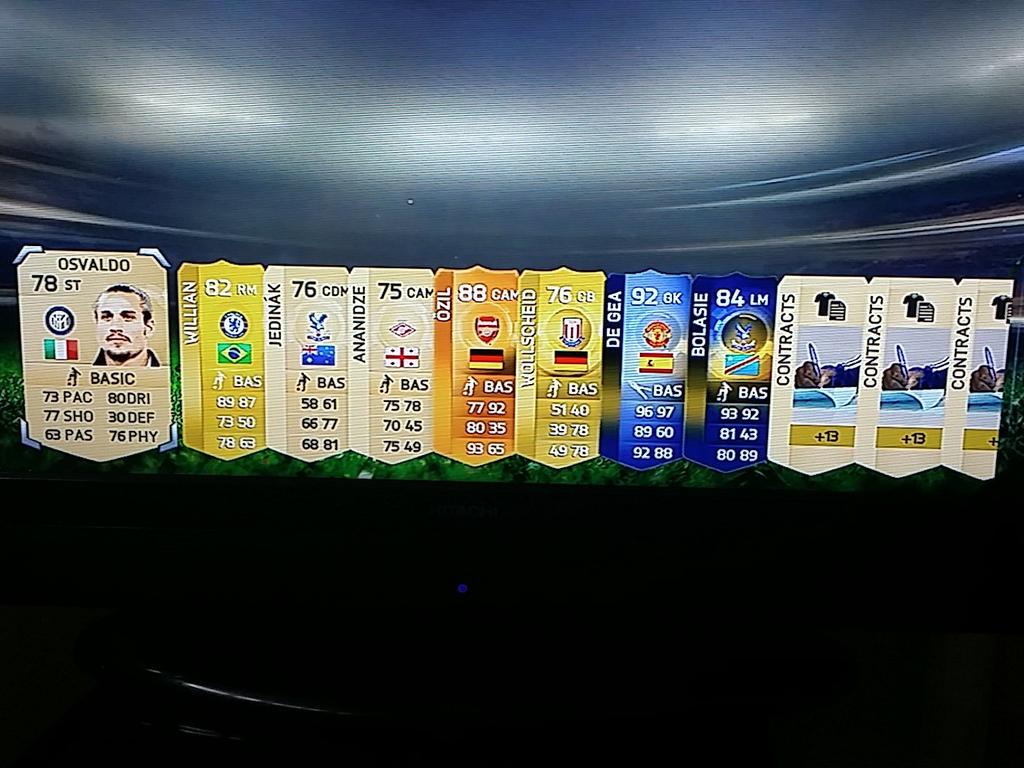 TittleTan_z's tweet image. @MattHDGamer is this the best pack ever ?