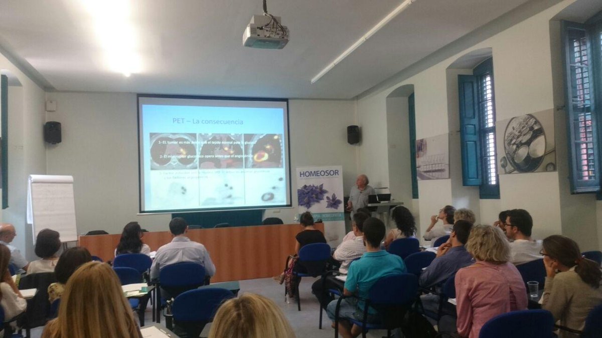 masterMIH's tweet photo. Valiosa intervención del Dr. Santos Martín el curso #oncologiaintegrativa http://t.co/NPnkLyM6ao