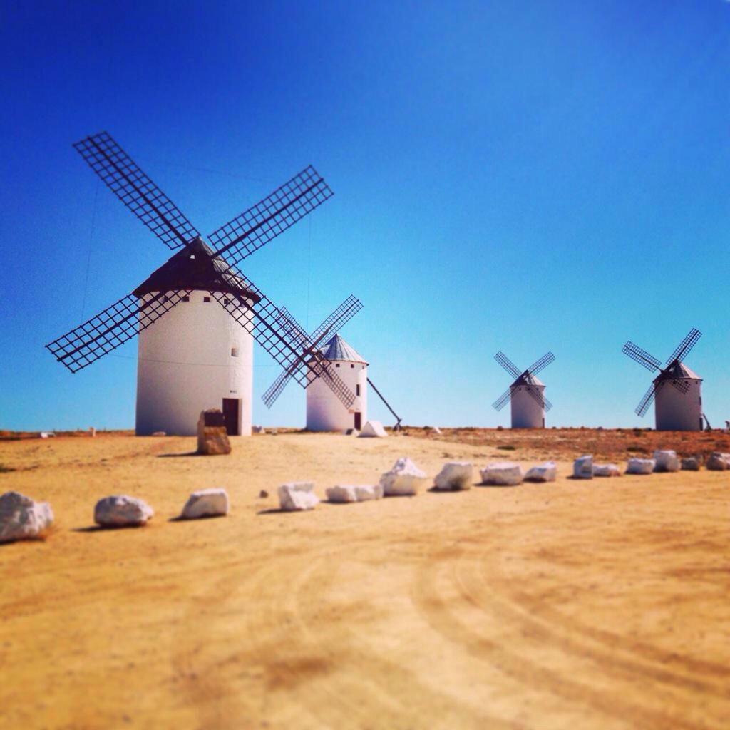 wikiCR's tweet photo. FELIZ DÍA DE CASTILLA-LA MANCHA http://t.co/wHaXOswyEe