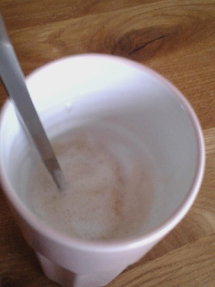 LPBalloons's tweet photo. Moning with coffee❤ http://t.co/ABXr8lnxfT