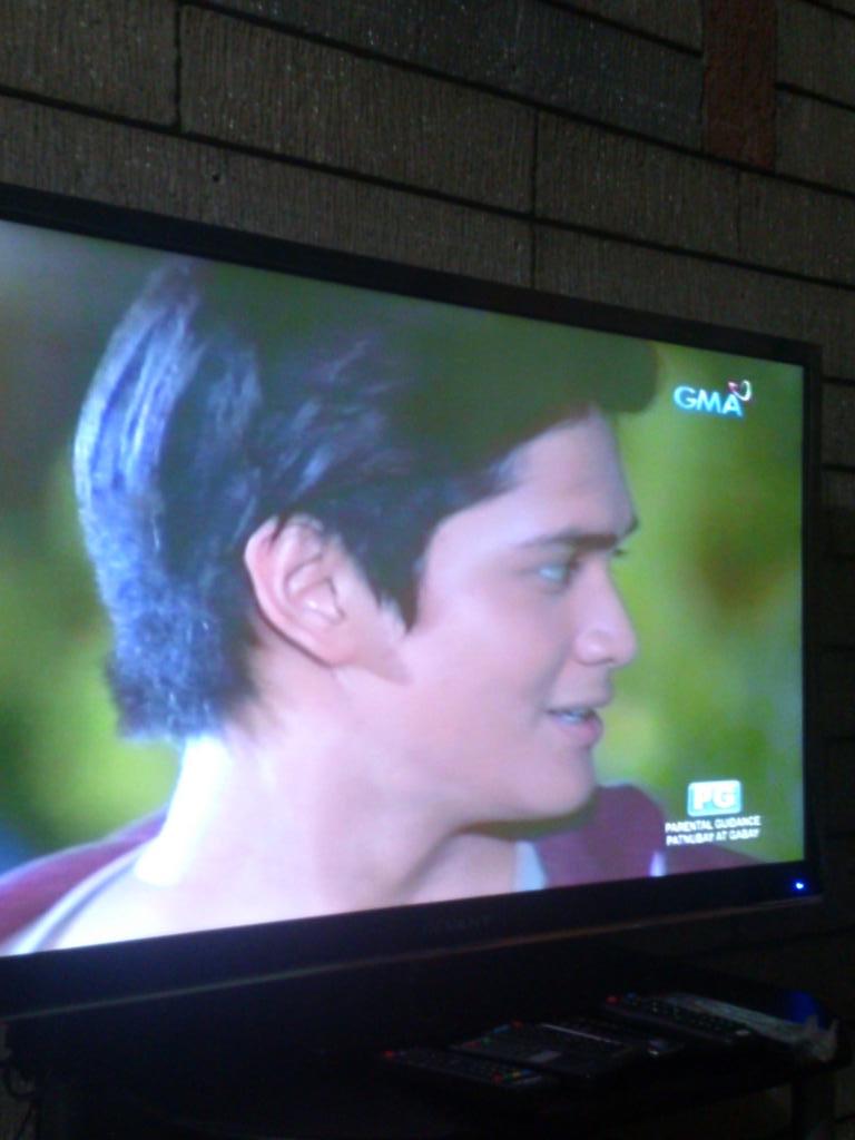 Insta31009614's tweet photo. Habol Habulan Sila!Grabe Kinikilig Tumbong Ko!Theme Song Ng LTLB Yun Ha!
@_gabbigarcia @Rurumadrid8 #GabRuOnInstaDad http://t.co/zuOqCXwjBd