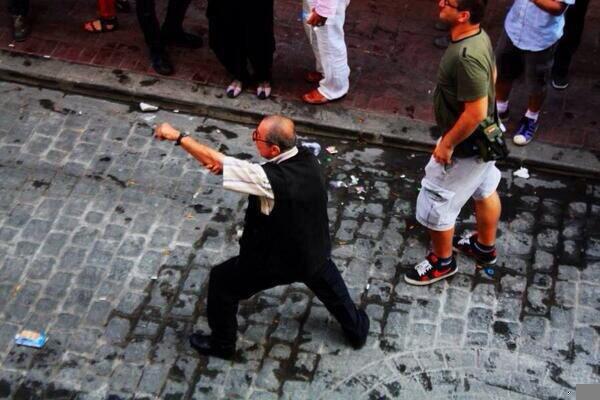 BaturayCevik's tweet photo. Topçu kışlası yapacaktın? http://t.co/SDt02zxxwe