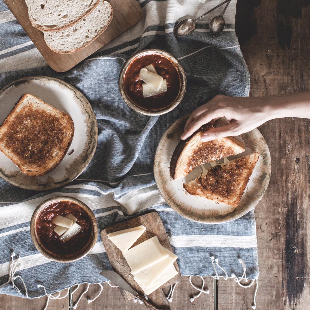 offbeatinspired's tweet image. My 2nd #RealCheesePeople pairing!! Grilled Cheese + Chili, topped with cheese. #FAVORITE @SargentoCheese #partner