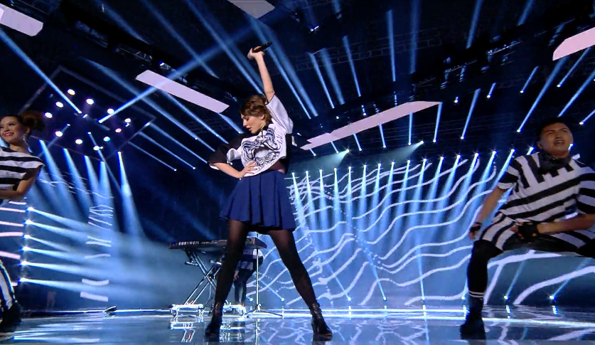 mdtvindonesia's tweet image. Let&apos;s dancing again with @karminmusic - Hello! #MeriahnyaNET2