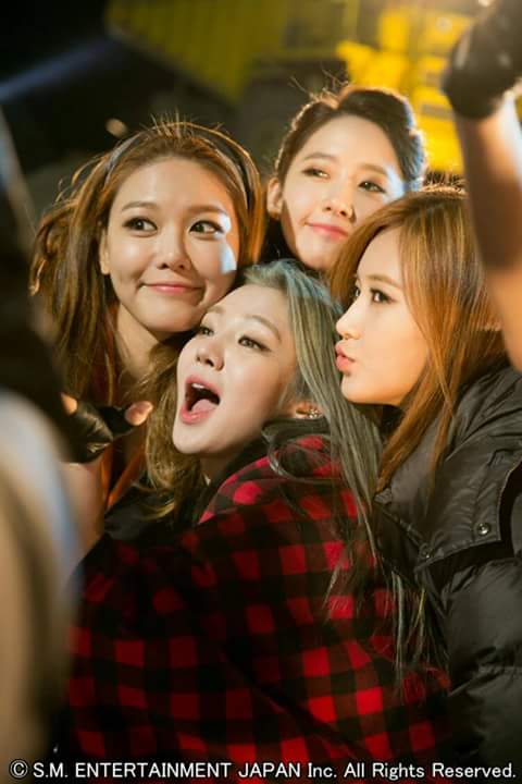 annhhgg's tweet photo. S♥NE http://t.co/RIRMMg8irC