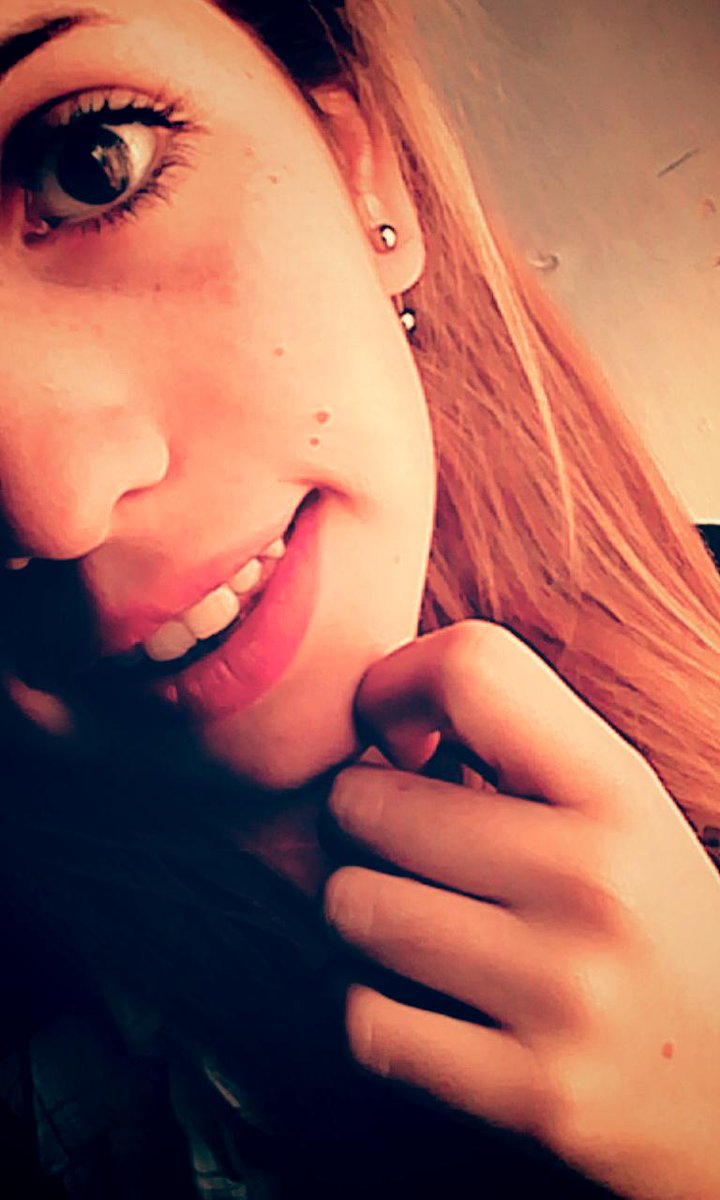 yazminchulaa's tweet photo. #Pecasss #Feass 
Hola ,,,,, .. http://t.co/acakbTdXLL
