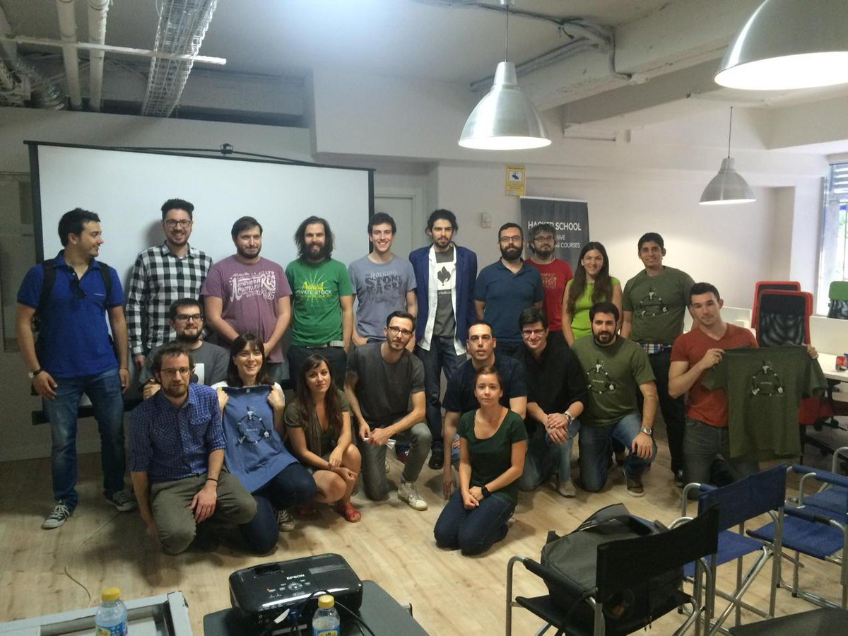angoritz's tweet photo. Foto de familia con la organización y ganadores! Gracias a todos @ECLaboratorio @civio @ironhack @tecnilogica http://t.co/elkh06dn45